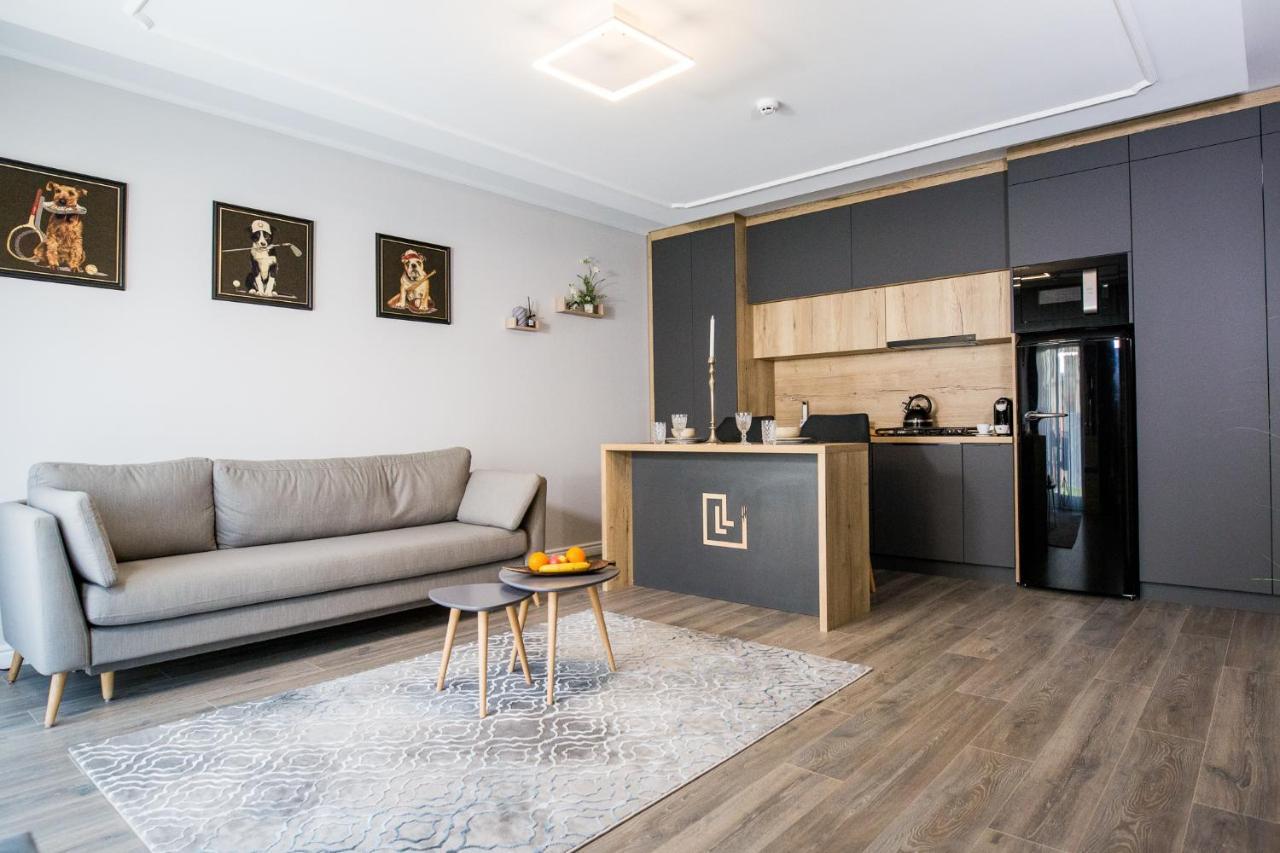 Doublel Studios Бакэу Экстерьер фото